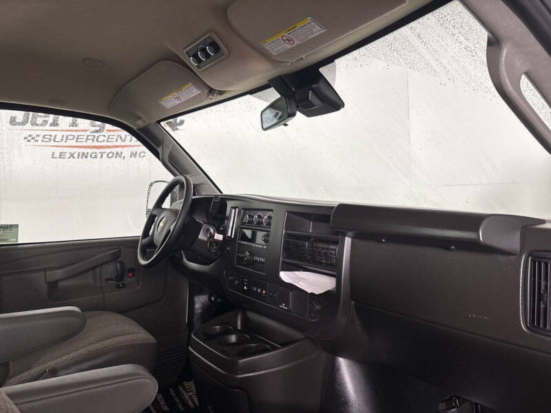 2024 Chevrolet Express LT 3500