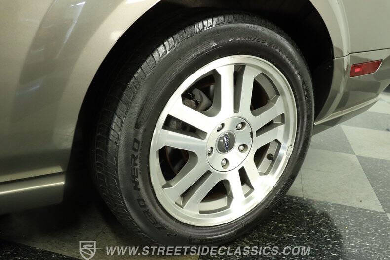 2005 Ford Mustang