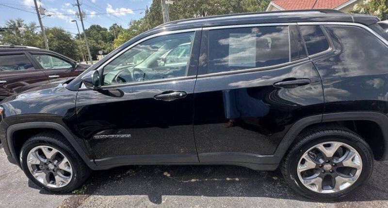 2021 Jeep Compass Limited photo 2