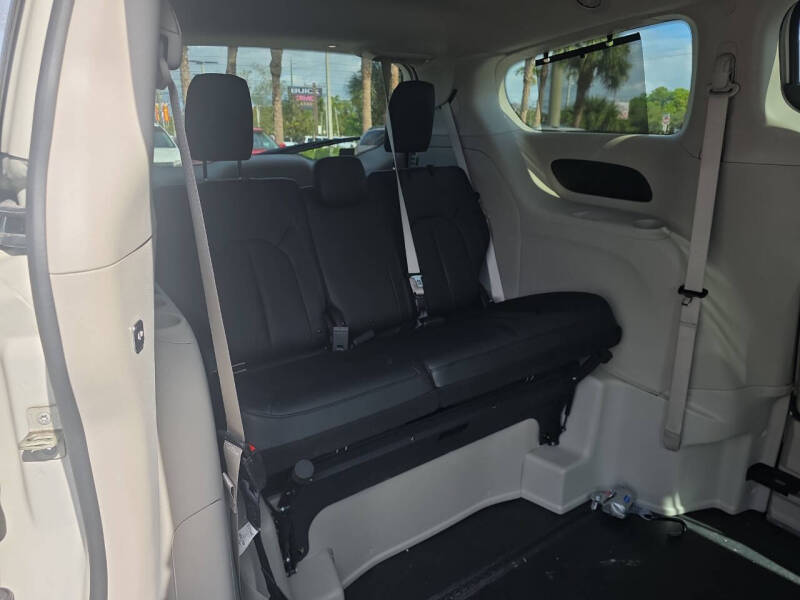 2020 Chrysler Pacifica Touring L 35th Anniversary