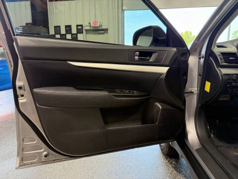 2011 Subaru Outback 2.5i