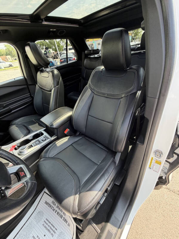2020 Ford Explorer ST