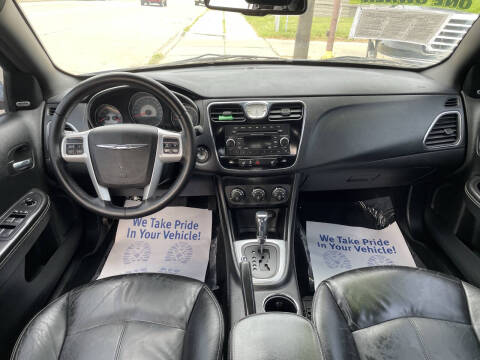 2013 Chrysler 200 Limited