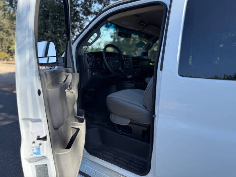 2016 Chevrolet Express LT 3500