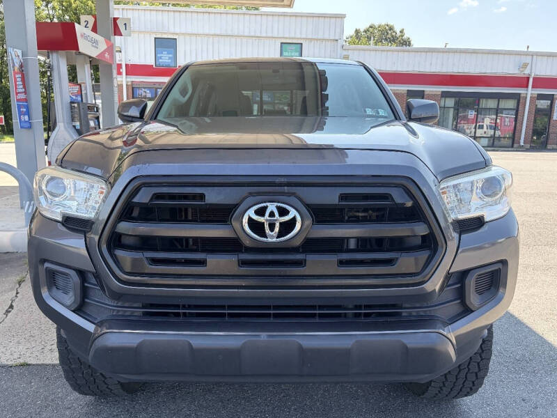 2016 Toyota Tacoma SR