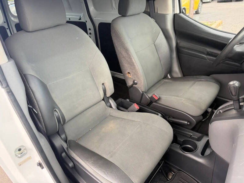 2014 Nissan NV200