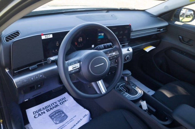 2027 Hyundai Kona SE