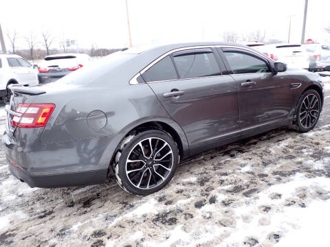 2019 Ford Taurus SHO