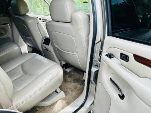 2003 Cadillac Escalade