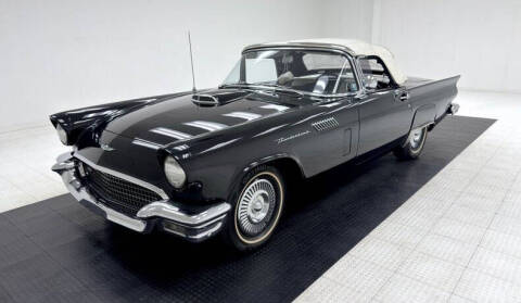 1957 Ford Thunderbird