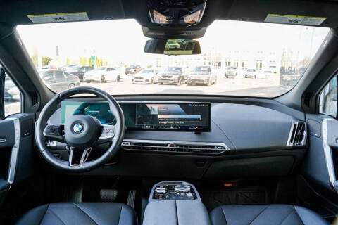 2025 BMW iX xDrive50