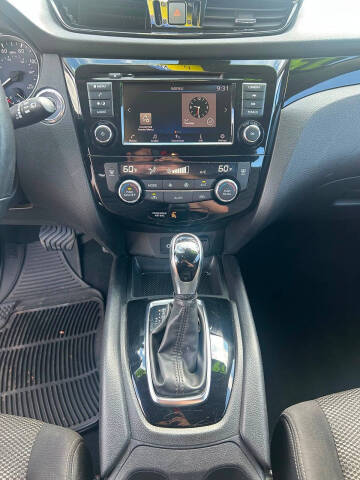 2021 Nissan Rogue Sport SV