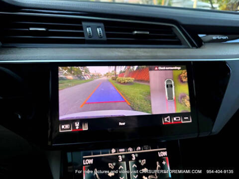 2021 Audi e-tron quattro Premium