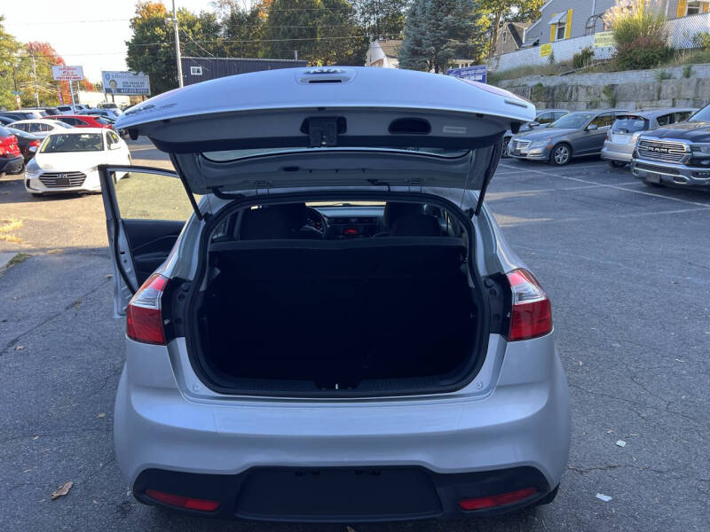 2015 Kia Rio 5-Door LX