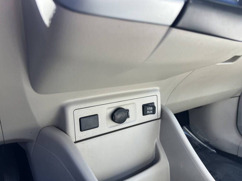 2012 Toyota Prius v Three