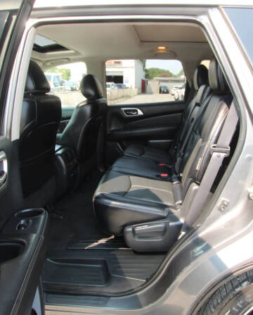 2020 Nissan Pathfinder Platinum
