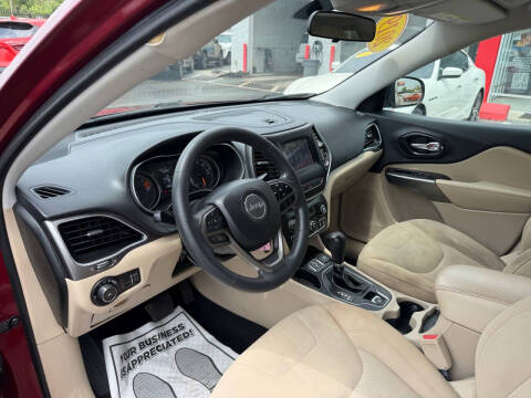 2019 Jeep Cherokee Latitude