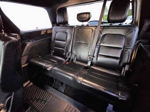 2023 Lincoln Navigator Standard