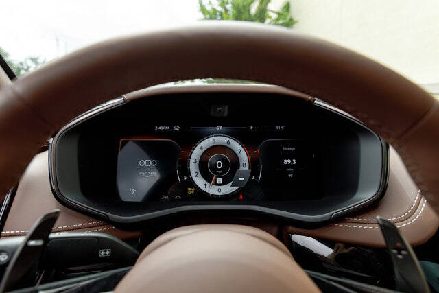 2025 Aston Martin DBX 707