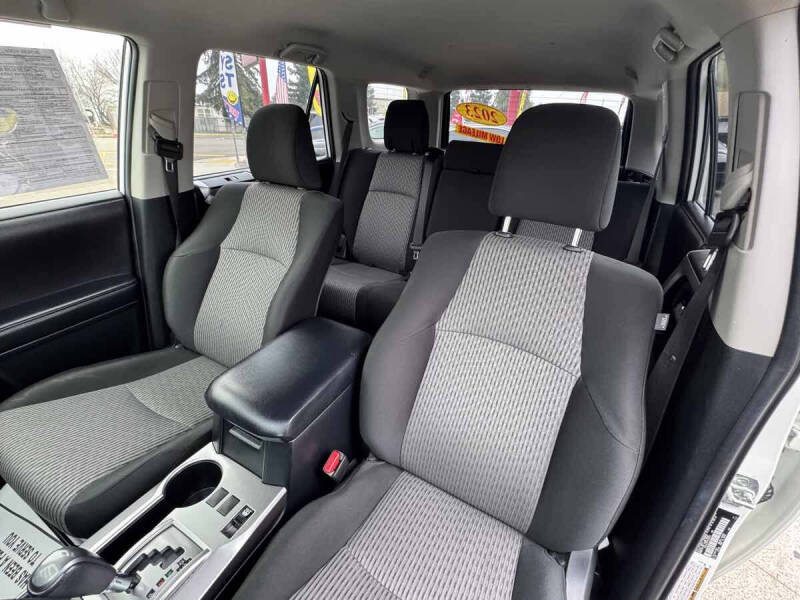 2023 Toyota 4Runner SR5