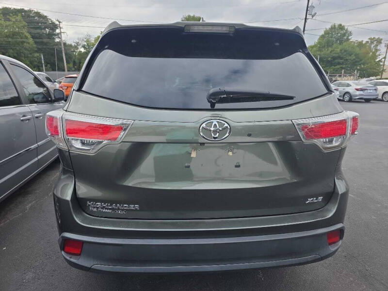 2016 Toyota Highlander XLE