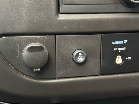 2017 Chevrolet Express 2500