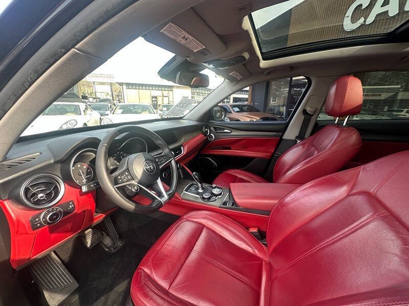 2018 Alfa Romeo Stelvio Ti