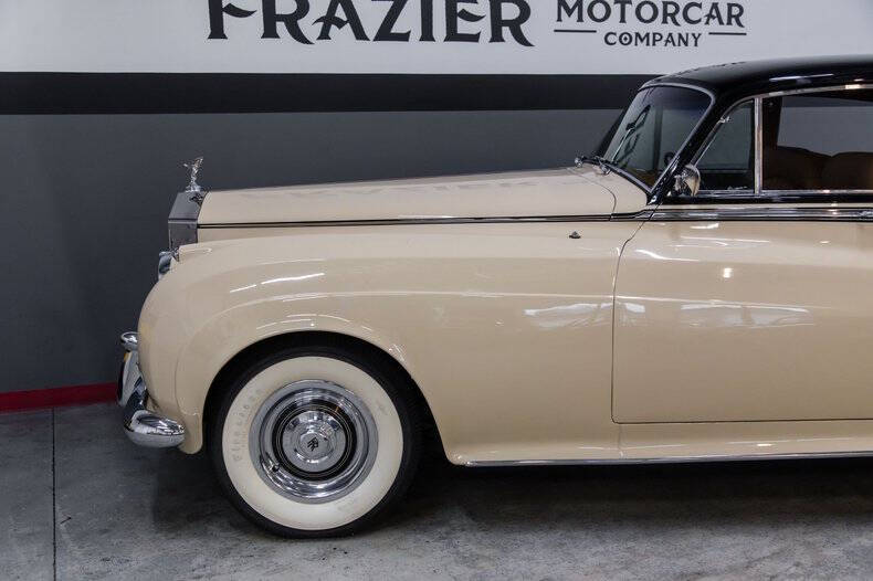 1961 Rolls-Royce SILVER CLOUD LWB