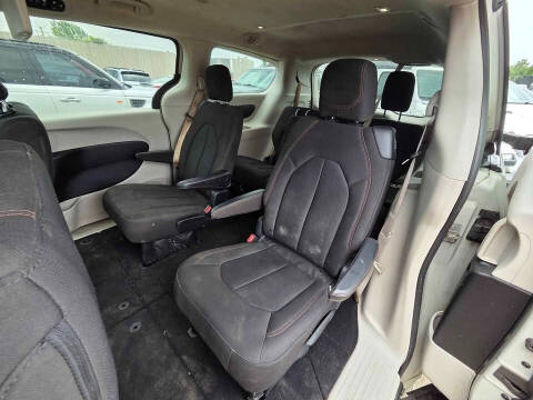 2017 Chrysler Pacifica Touring