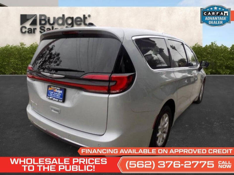 2024 Chrysler Pacifica Touring L
