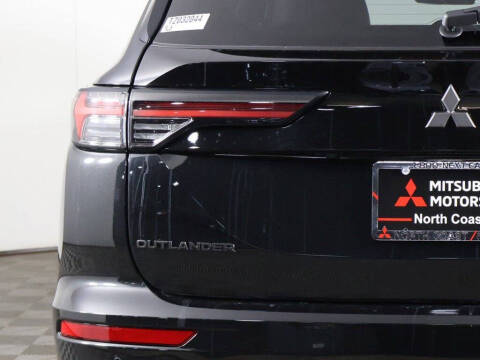2026 Mitsubishi Outlander LE