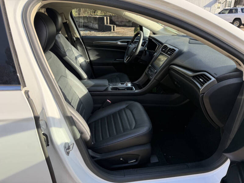 2017 Ford Fusion Hybrid SE