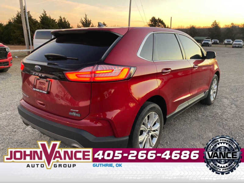 2022 Ford Edge Titanium