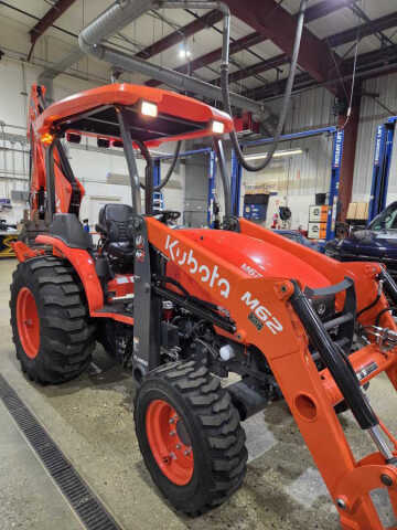 2021 Kubota M62  Tractor  Loader  Backhoe