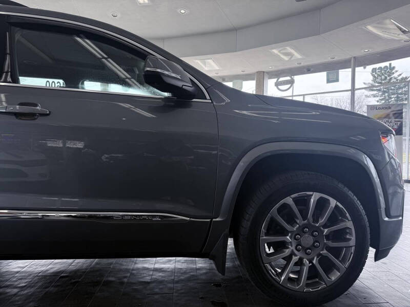 2022 GMC Acadia Denali