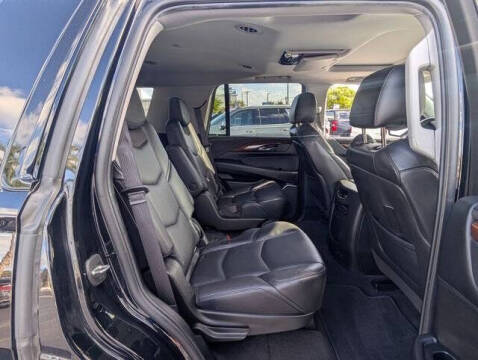 2020 Cadillac Escalade Luxury