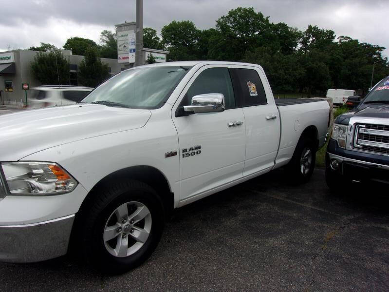 2016 RAM 1500 SLT