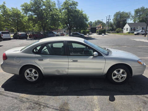 2003 Ford Taurus SES