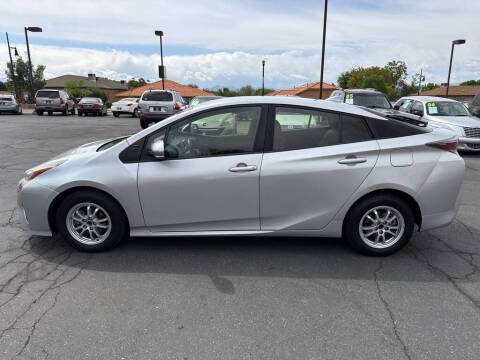 2016 Toyota Prius Three