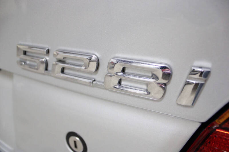 2000 BMW 5 Series 528i