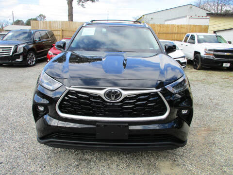 2021 Toyota Highlander for sale at MBA Auto sales in Doraville GA