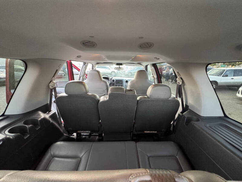 Used 2004 Ford Expedition XLT with VIN 1FMFU16L24LA87146 for sale in Hayward, CA