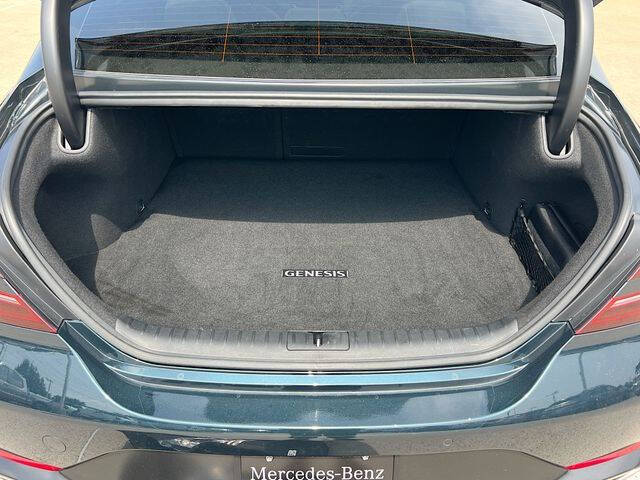 2022 Genesis G70