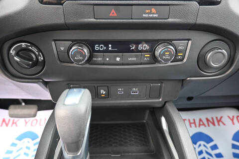 2022 Nissan Frontier SV