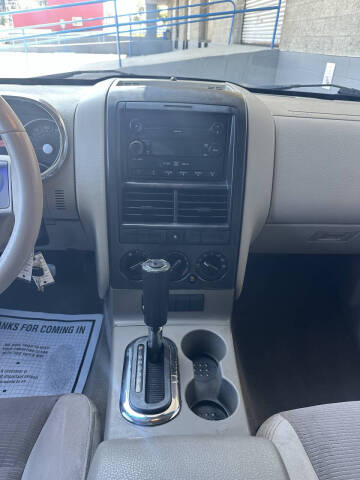 2006 Ford Explorer XLT