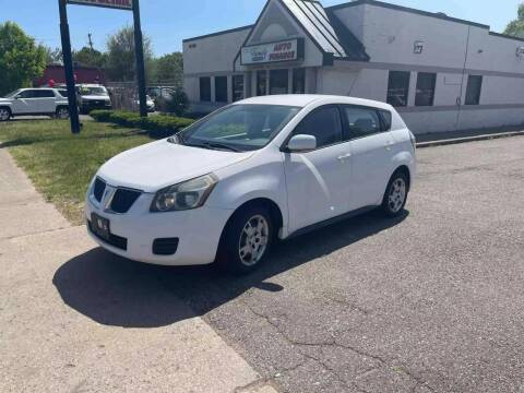 2009 Pontiac Vibe for sale at The Family Auto Finance in Redford MI