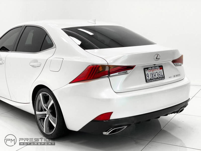 2017 Lexus IS 300