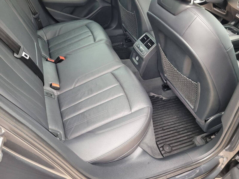 2017 Audi A4 2.0T quattro Premium