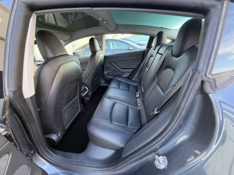 2022 Tesla Model 3 Long Range