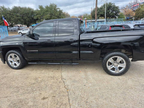 2018 Chevrolet Silverado 1500 Custom